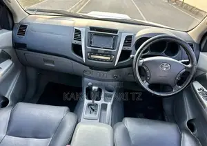 Toyota Hilux 2014 Silver