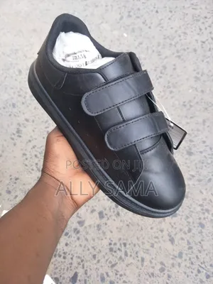 Unisex Shoes Full Black Clean All Age