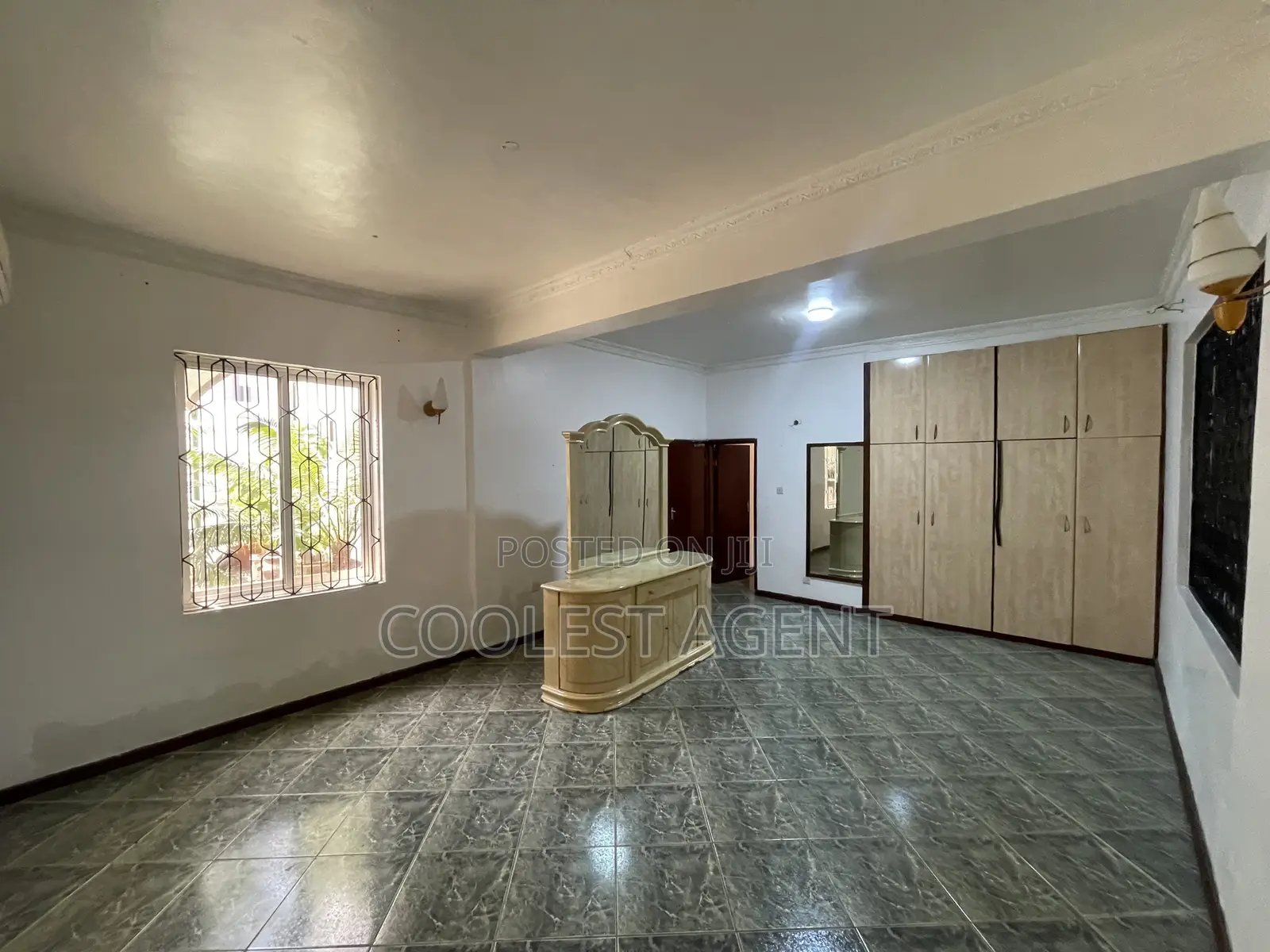 4bdrm Apartment in Mikocheni, Kinondoni for rent