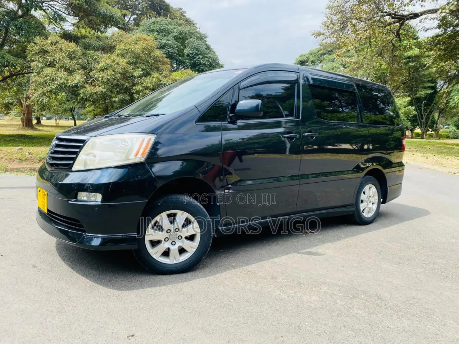 Toyota Alphard 2004 Black
