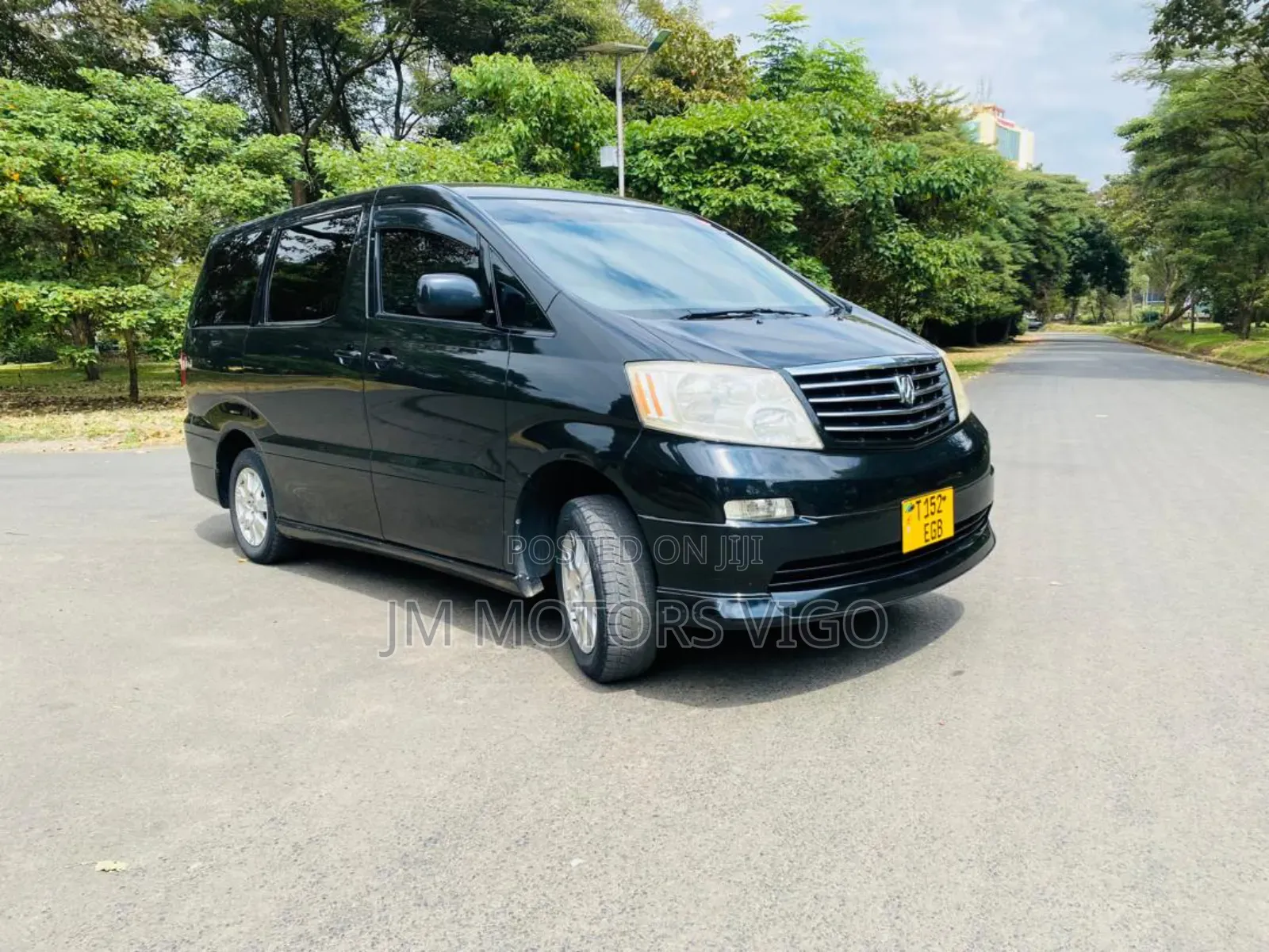 Toyota Alphard 2004 Black