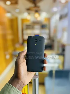 Kyocera Digno A 32 GB Black