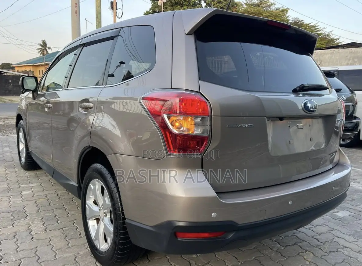 Subaru Forester 2013 Gold