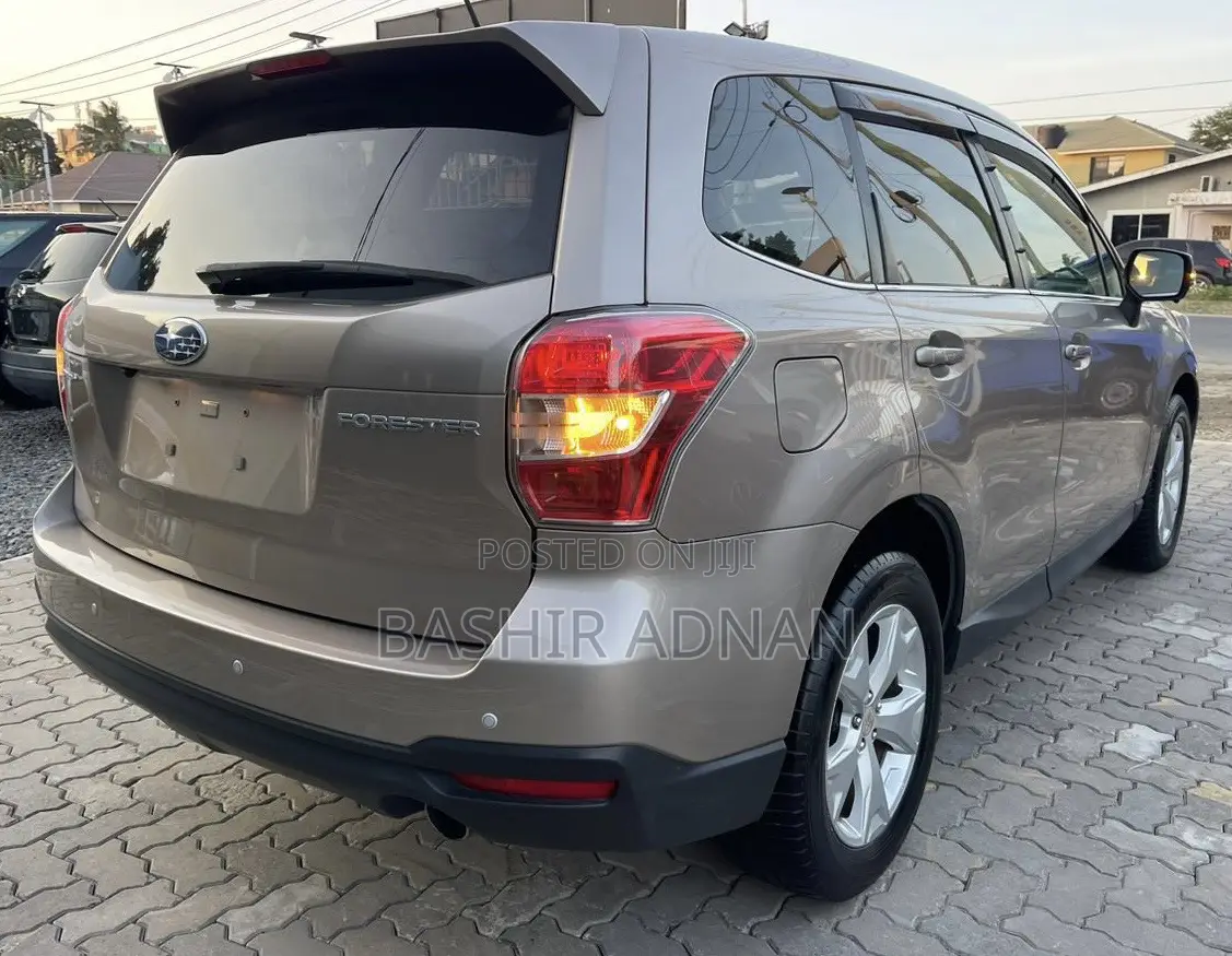 Subaru Forester 2013 Gold