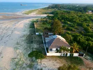 4bdrm House in Kunduchi Beach ⛱️ for sale