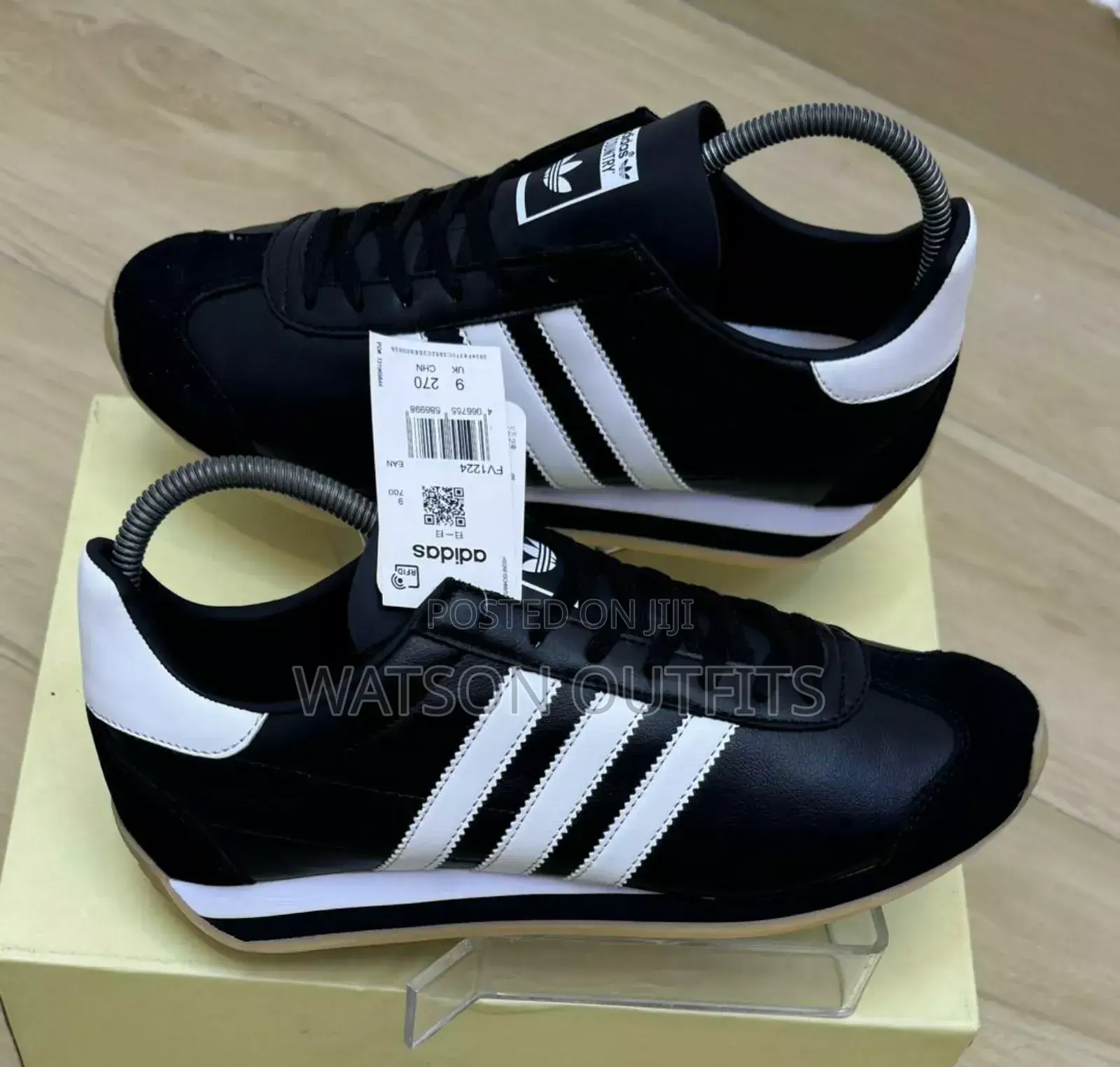 Adidas Country