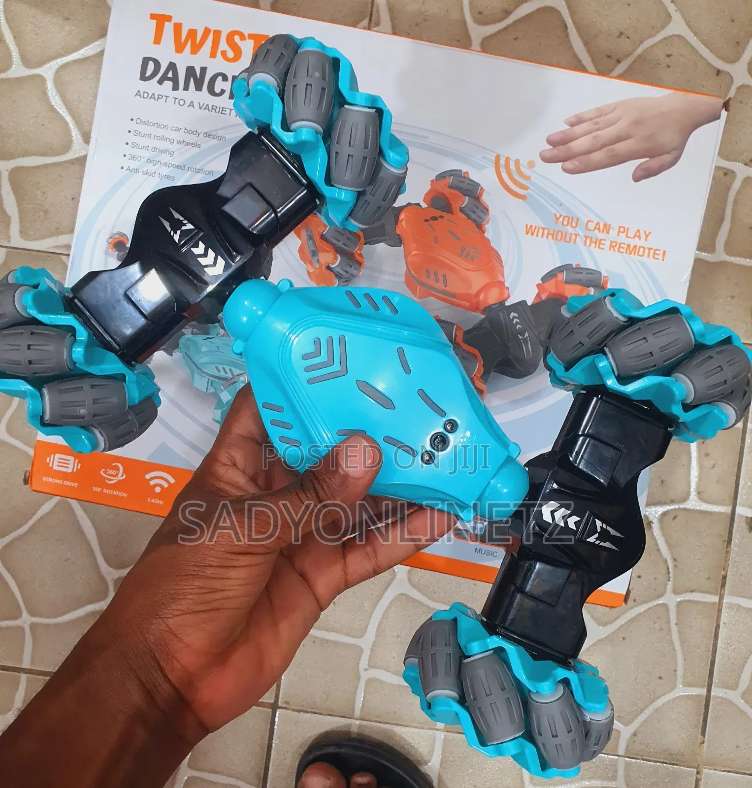 Twisting Dancing Car
