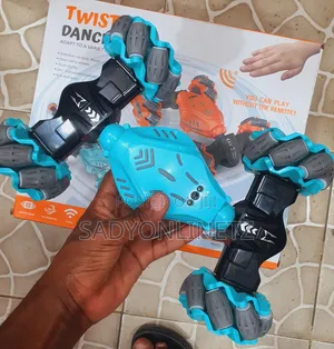 Twisting Dancing Car