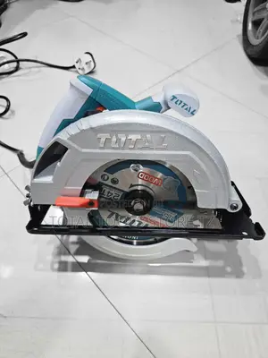 Total Circular Saw 1400w