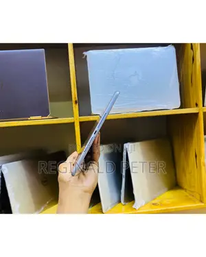 Apple iPad Air 32 GB Gray