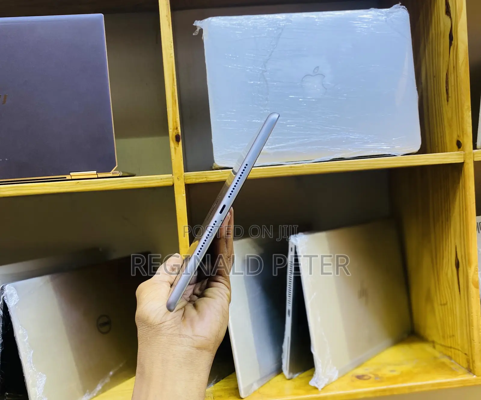 Apple iPad Air 32 GB Gray