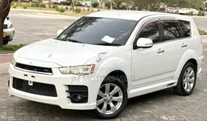 Mitsubishi Outlander 2011 White