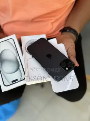 New Apple iPhone 15 128 GB Black