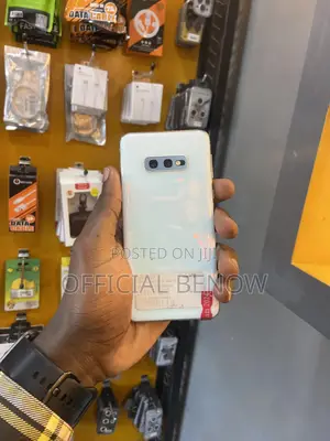 Samsung Galaxy S10e 128 GB White
