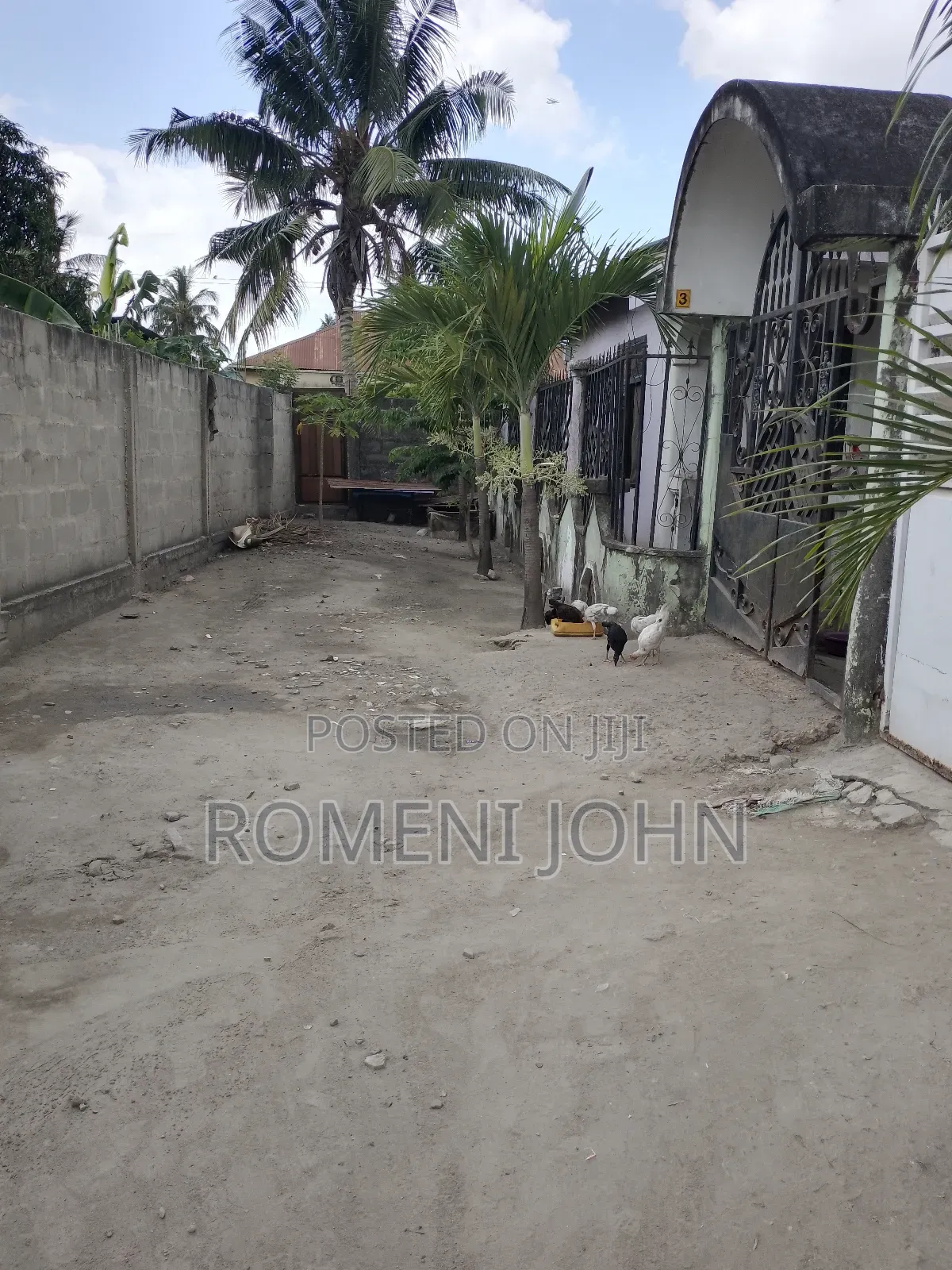 4bdrm Apartment in Tanzania Daresalaam, Ilala for sale