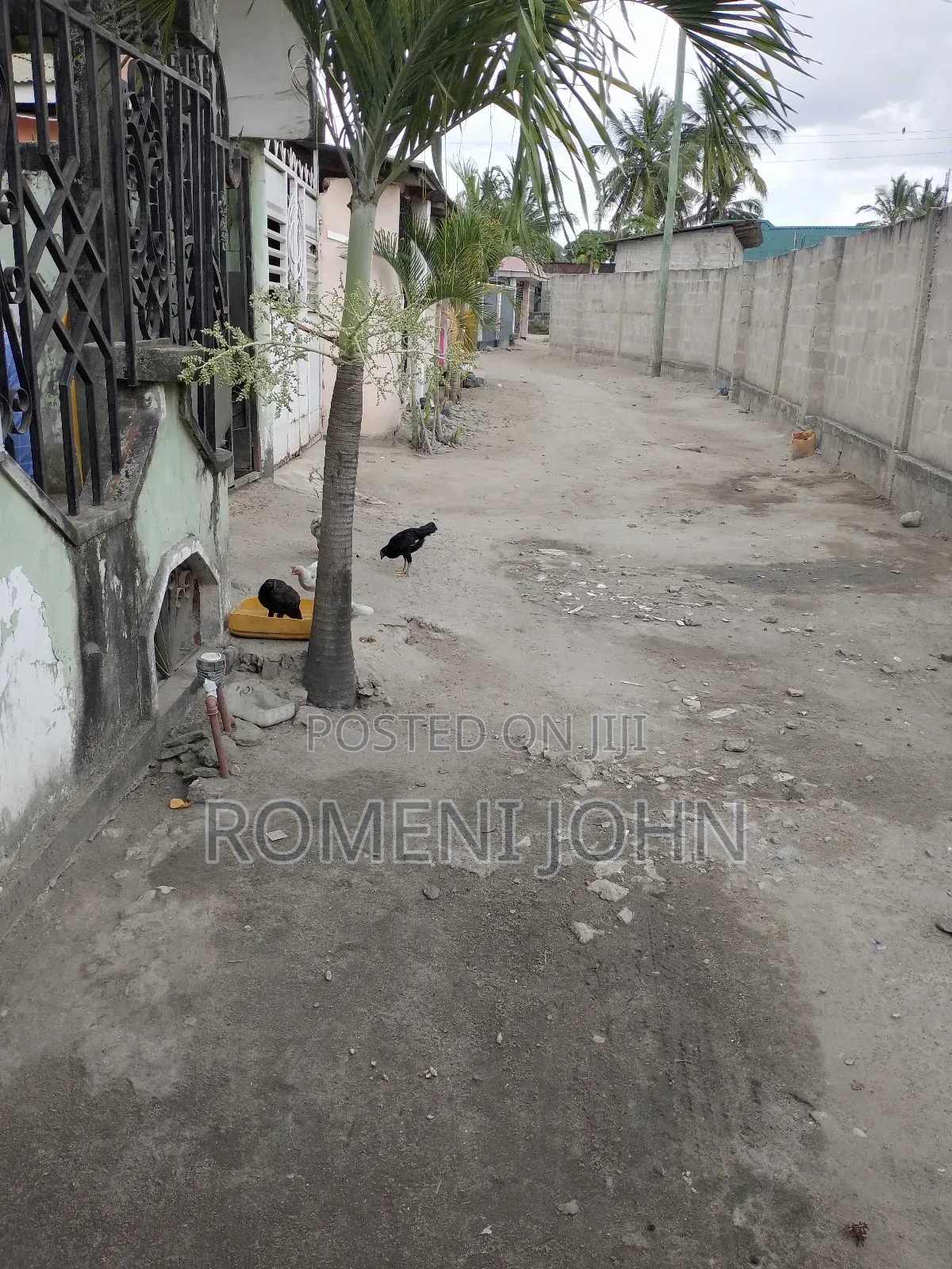 4bdrm Apartment in Tanzania Daresalaam, Ilala for sale