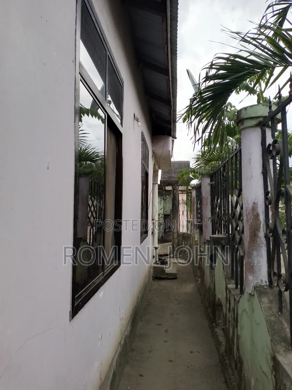 4bdrm Apartment in Tanzania Daresalaam, Ilala for sale