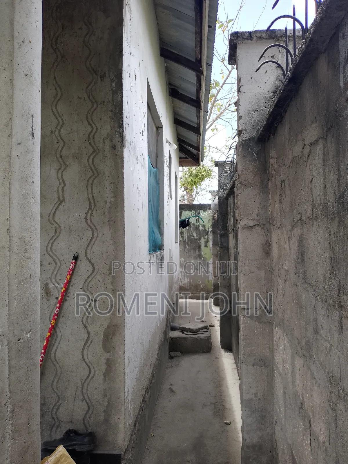 4bdrm Apartment in Tanzania Daresalaam, Ilala for sale