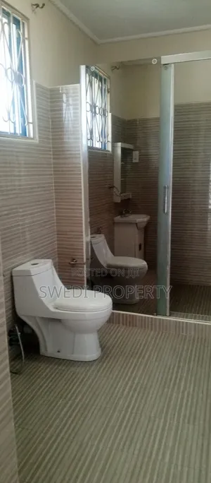 3bdrm Maisonette in Swedi Property, Oyster Bay for rent