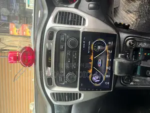 TOYOTA KLUGER Android Radio