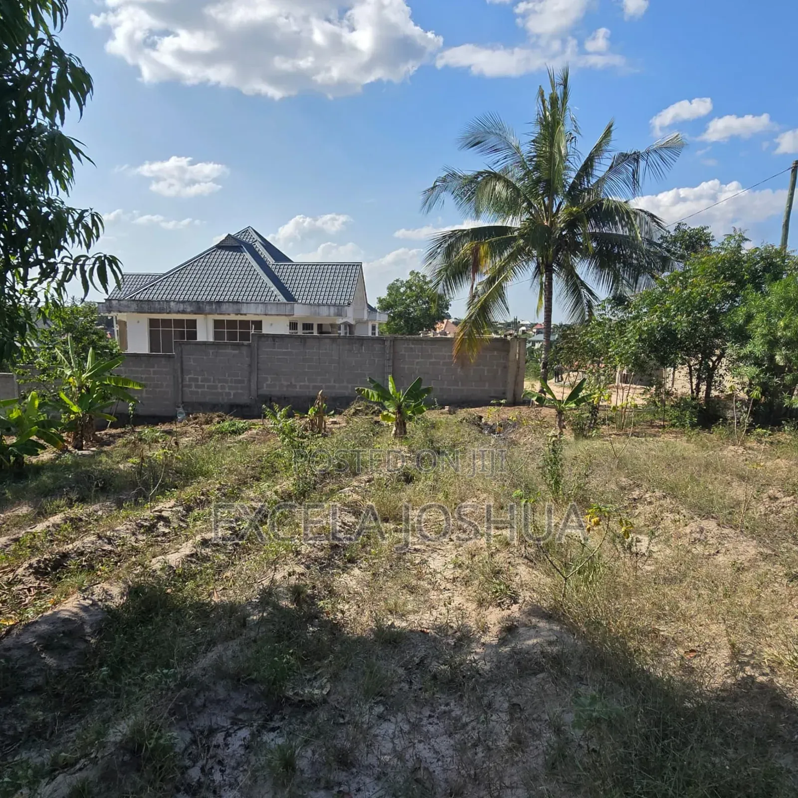 Kiwanja Cha SQM 3948 Kinauzwa Kinyerezi Kifuru
