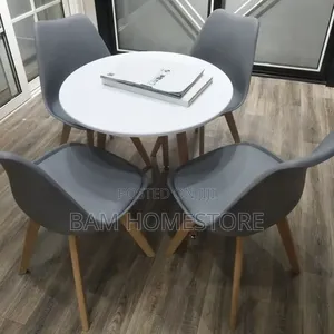 Classic Table and 4 Chairs