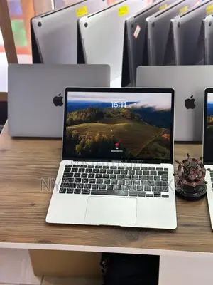 Laptop Apple MacBook Air 2020 8GB Intel Core I5 SSD 256GB