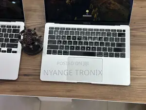 Laptop Apple MacBook Air 2020 8GB Intel Core I5 SSD 256GB