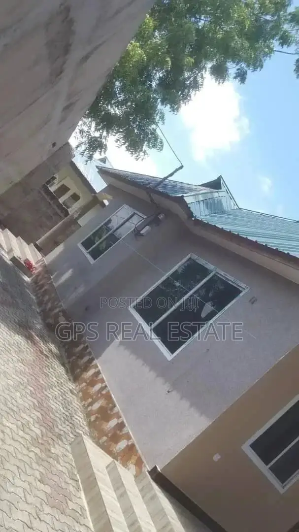 Good House for Sell at Kigambon