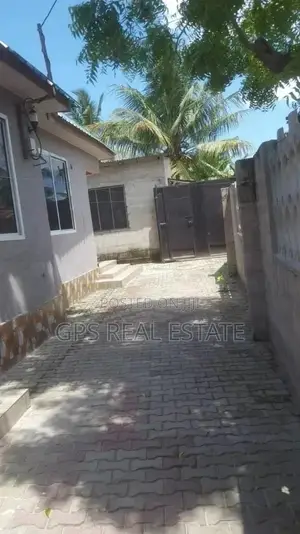 Good House for Sell at Kigambon