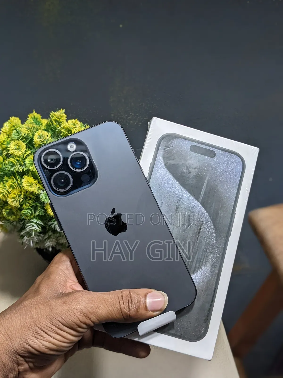 New Apple iPhone 15 Pro Max 256 GB Black