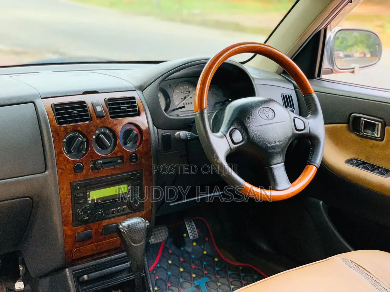 Toyota Duet 2002 Silver
