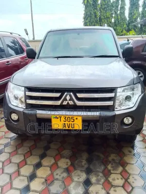 Mitsubishi Pajero 2010 Black