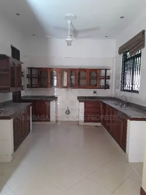 4bdrm Bungalow in Masaki for sale