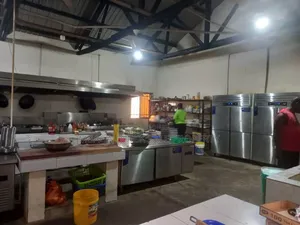 4bdrm Bungalow in Masaki Near Sea for rent