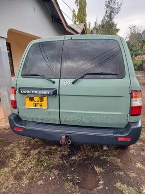 Toyota Land Cruiser 2004 Green