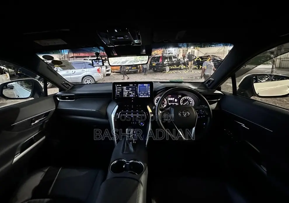 Toyota Harrier 2022 White