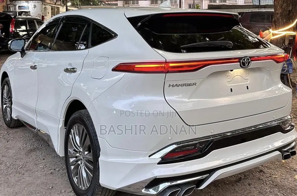 Toyota Harrier 2022 White