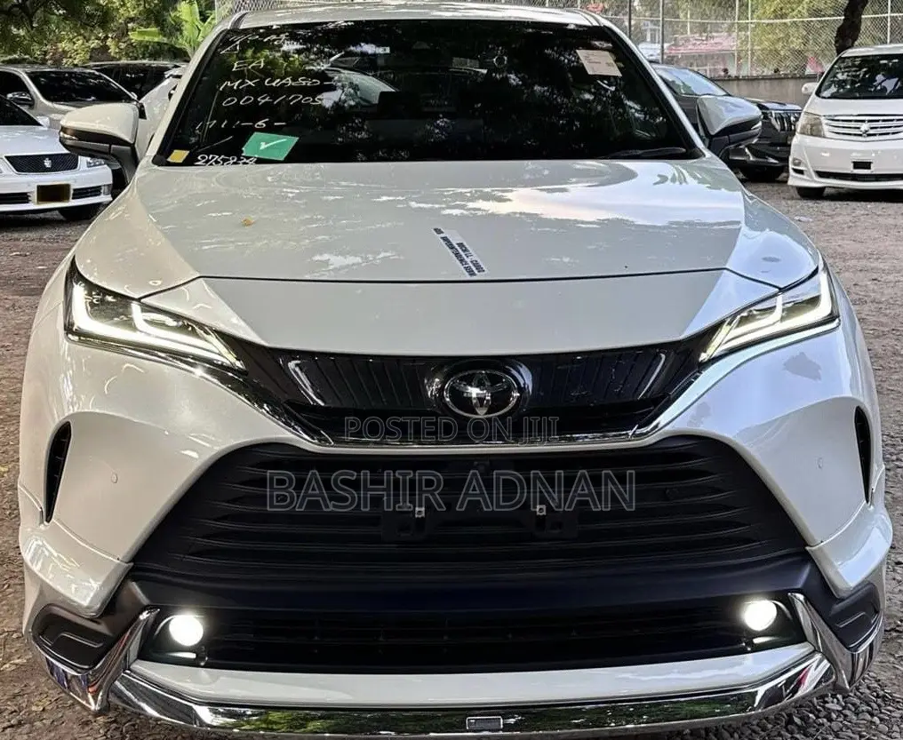 Toyota Harrier 2022 White