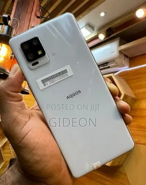 Sharp Aquos zero6 128 GB White