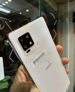 Sharp Aquos zero6 128 GB White