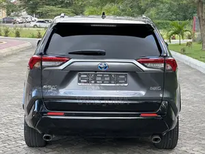 Toyota RAV4 Adventure 2022 Gray