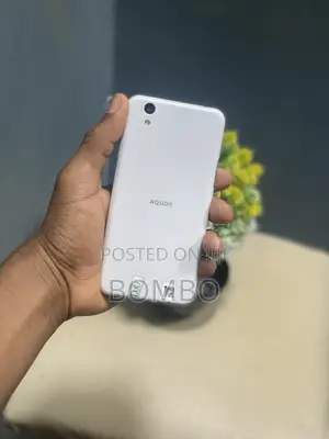 Sharp Aquos Sense 2 SHV43 32 GB Silver