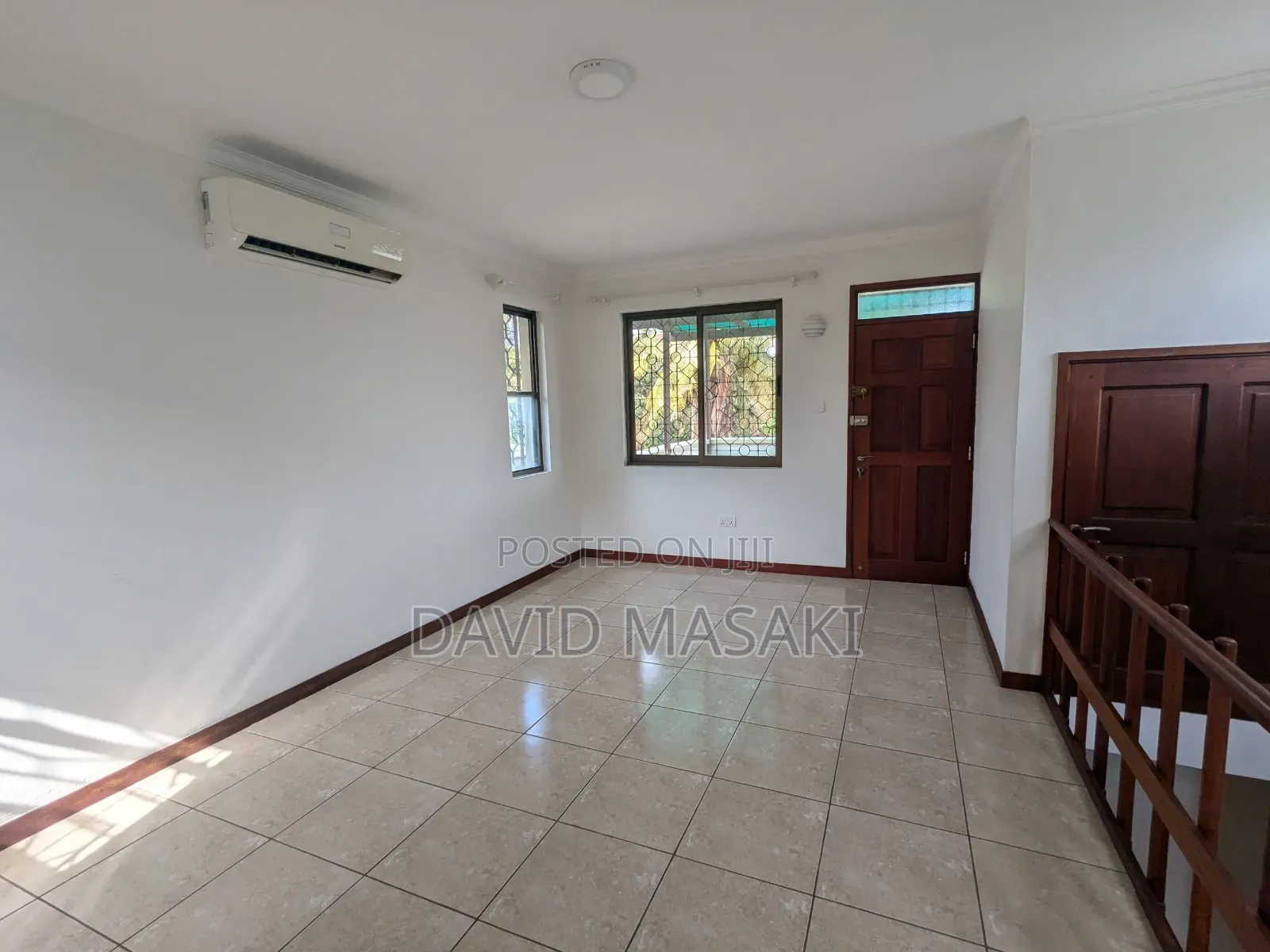 4bdrm Villa in Oysterbay for rent