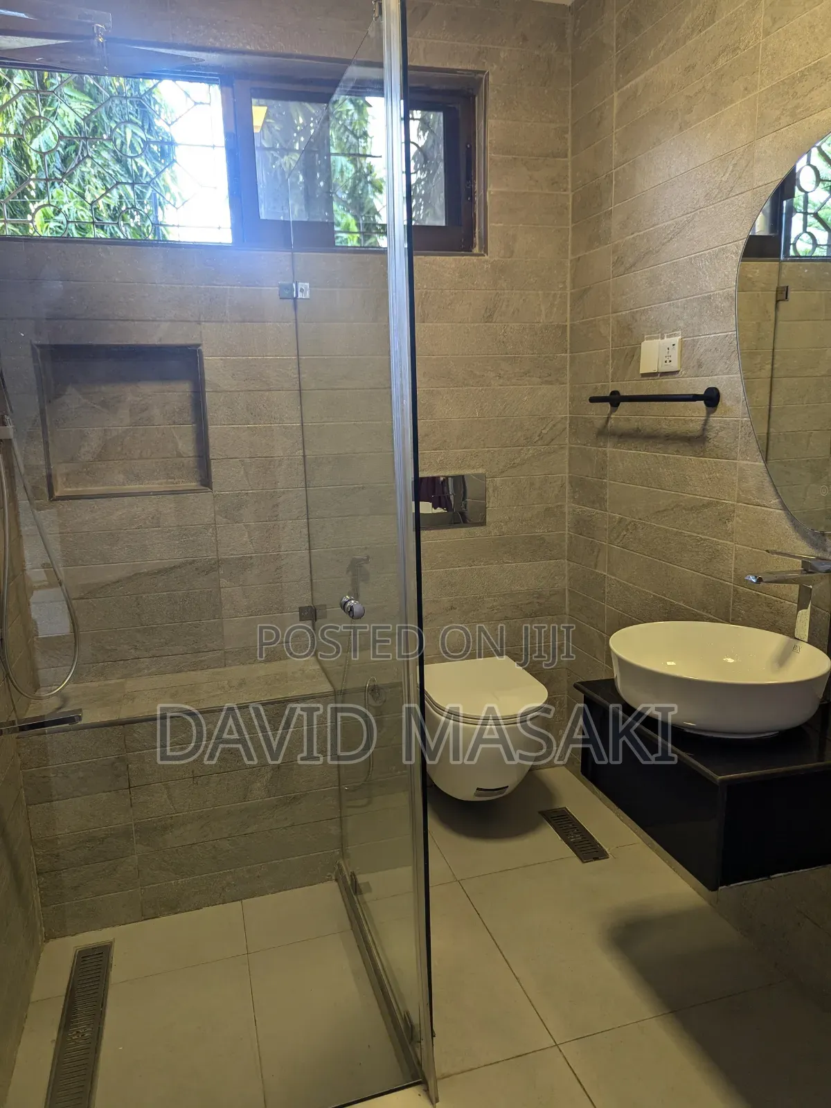 4bdrm Villa in Oysterbay for rent