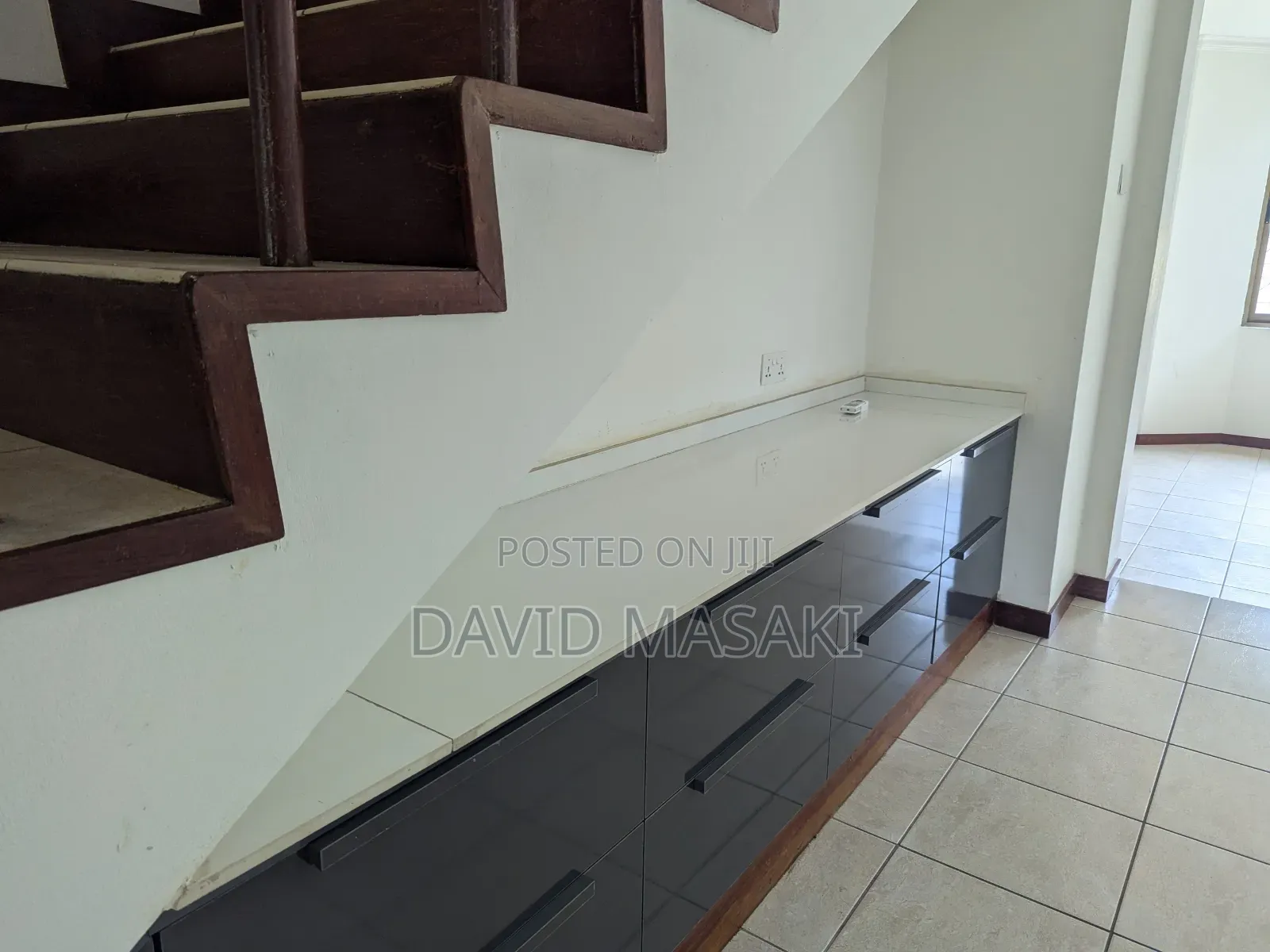 4bdrm Villa in Oysterbay for rent