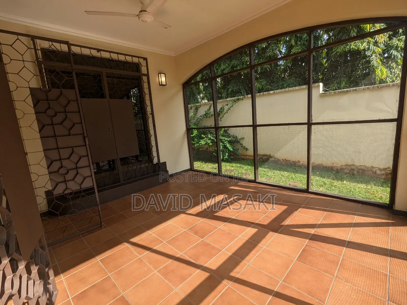 4bdrm Villa in Oysterbay for rent
