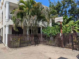 Furnished 4bdrm Villa in Masaki for rent