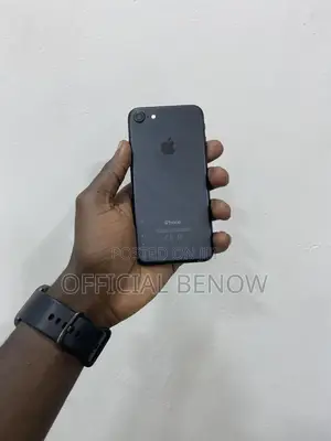 Apple iPhone 7 32 GB Black