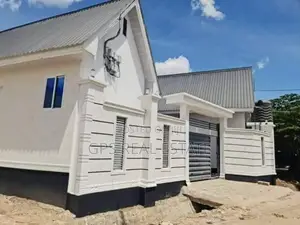 8bdrm Apartment in Mbagala Chamazi, Temeke for sale